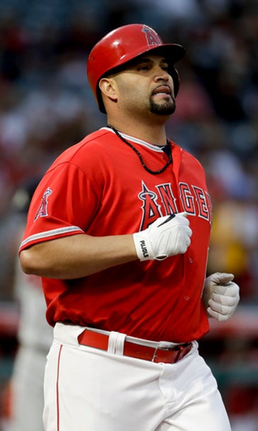 Column: As Pujols approaches 600 HRs, does anyone care?